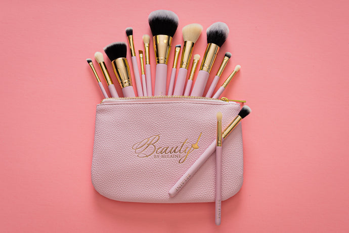 Glamorous pink brush set
